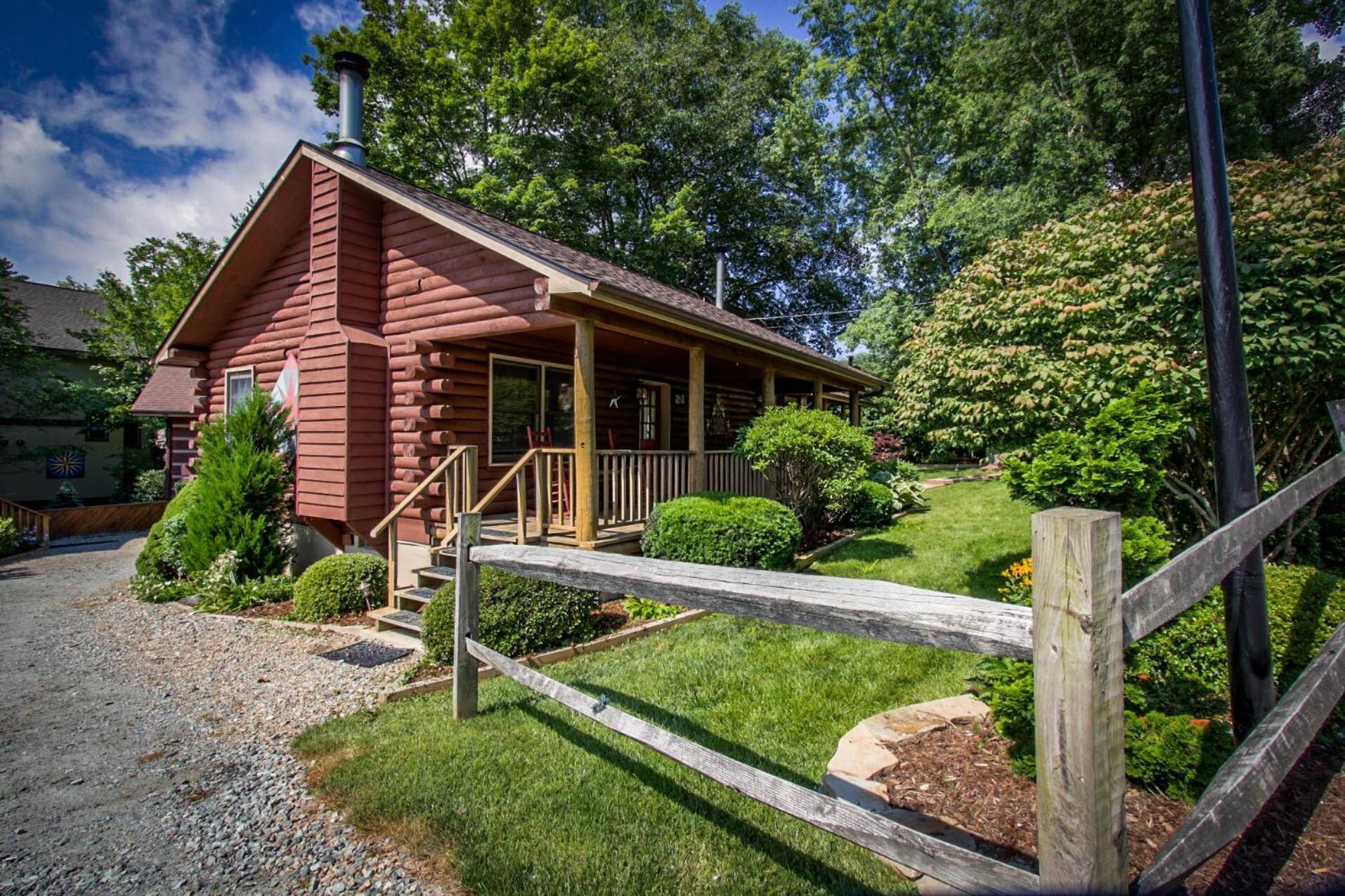 Mountainaire Inn And Log Cabins Blowing Rock Exteriér fotografie