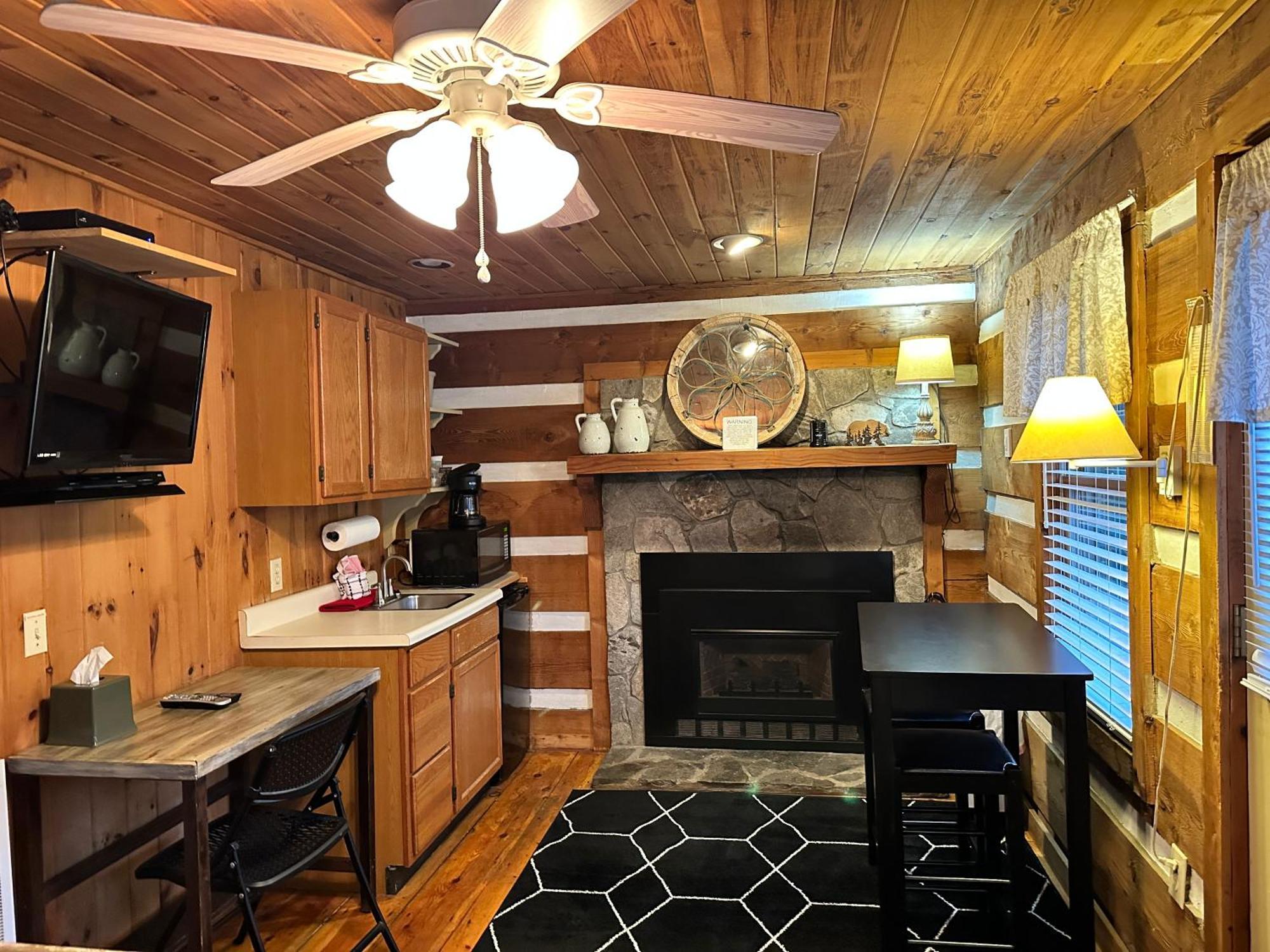 Mountainaire Inn And Log Cabins Blowing Rock Exteriér fotografie